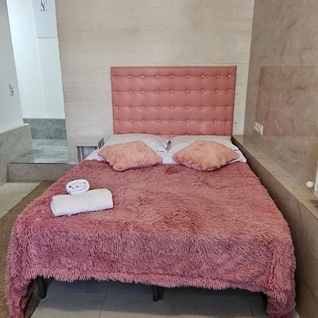 Rose Studio Chisinau Luaran gambar