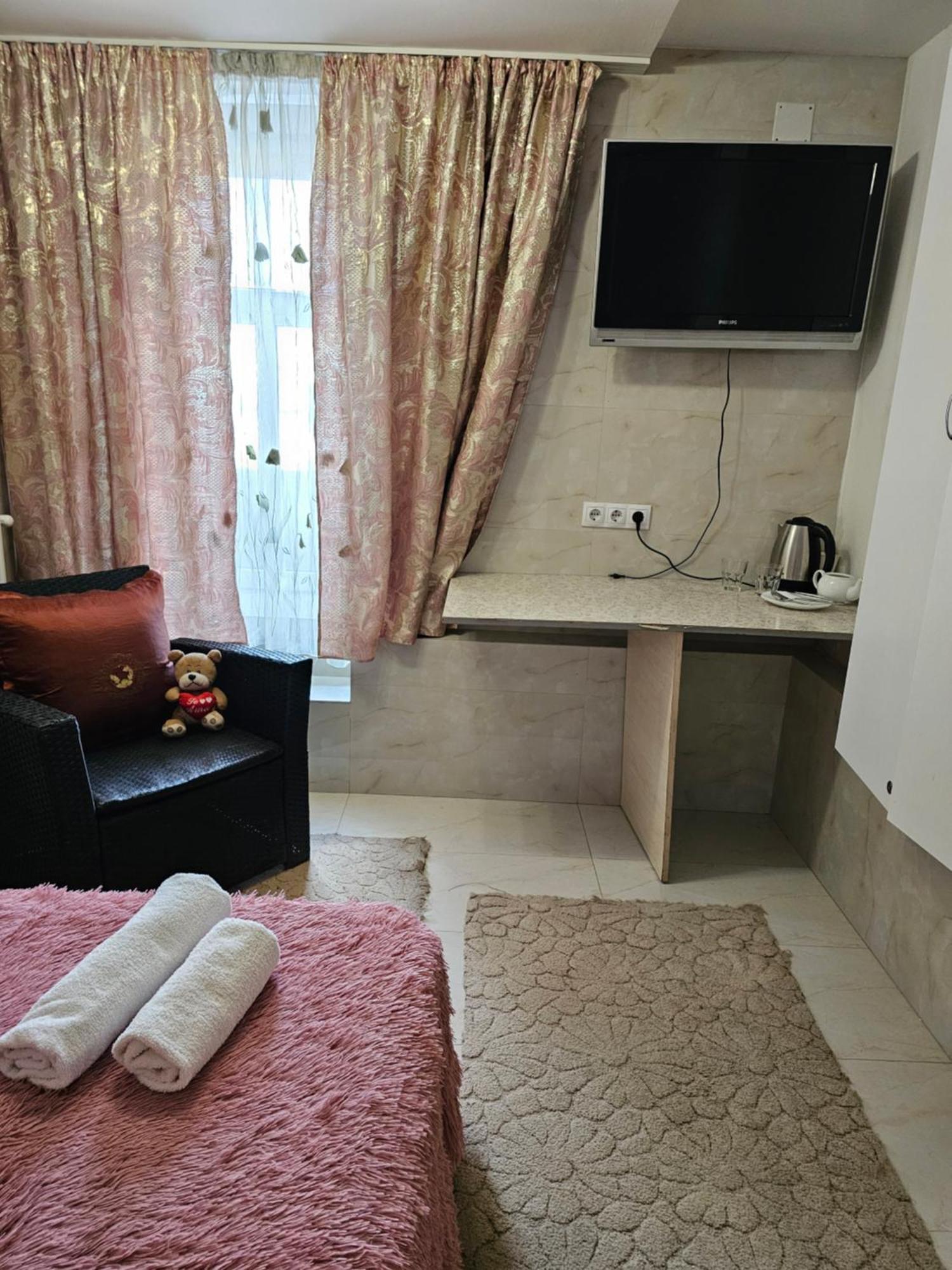Rose Studio Chisinau Luaran gambar